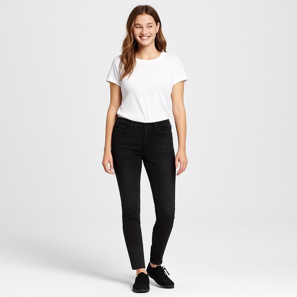 EUC Treasure & Bond Black Mid-Rise Skinny Crop Jeans – Size 25 - W40